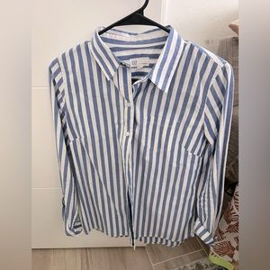 Gap striped fitted boyfriend shirt